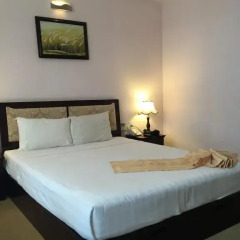 Dong Kinh A Hotel 3* Улучшенный номер с различными типами кроватей фото 11