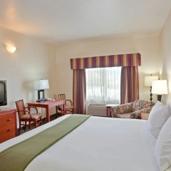 Отель Holiday Inn Express & Suites Ashland 2* Стандартный номер с различными типами кроватей