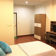 Ananas Phuket Central Hostel Пхукет удобства в номере
