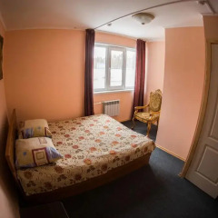 Гостиница Baza otdykha Goryachinsk в Горячинске отзывы, цены и фото номеров - забронировать гостиницу Baza otdykha Goryachinsk онлайн Горячинск комната для гостей фото 3