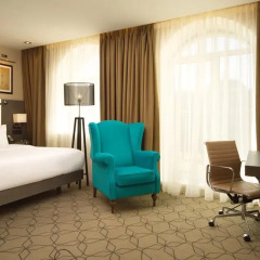 Гостиница DoubleTree by Hilton Kazan City Center 4* Стандартный номер с двуспальной кроватью