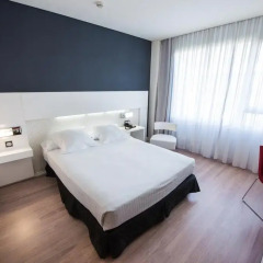 Отель Axor Feria 4* Стандартный номер с двуспальной кроватью фото 7