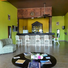 Rosehall deLuxe Hotel гостиничный бар