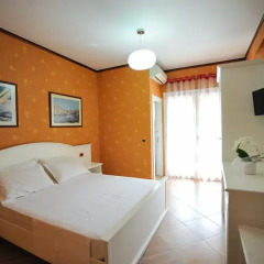 Iliria Internacional Hotel 4* Стандартный номер с различными типами кроватей фото 7