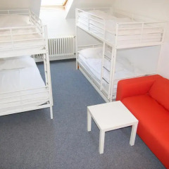 Hostel Franz Kafka Кровать в женском общем номере