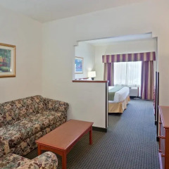 Отель Holiday Inn Express & Suites Ashland 2* Стандартный номер с различными типами кроватей фото 5
