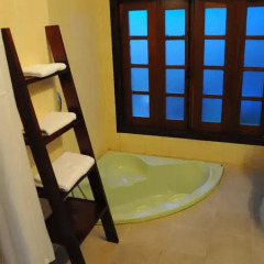 Отель Flower Garden Homestay 3* Номер Делюкс фото 47