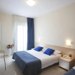 Hotel Fantasy Римини комната для гостей фото 4