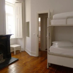 Отель Hostal Equity Point Lisboa 2* Стандартный номер фото 3