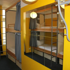 Отель St Christophers Inn Berlin Кровать в общем номере с двухъярусной кроватью фото 23