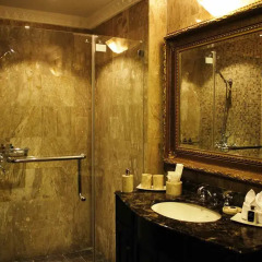 Отель Four Seasons Place 4* Полулюкс фото 7