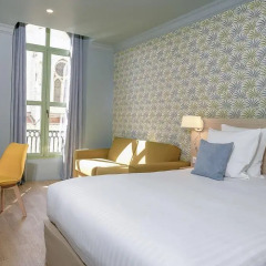 Отель Hôtel Du Centre 2* Стандартный семейный номер с двуспальной кроватью фото 5