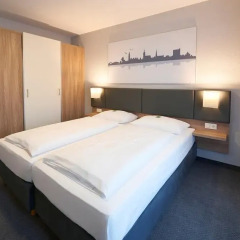 GHOTEL hotel & living Hannover 3* Люкс с различными типами кроватей фото 7