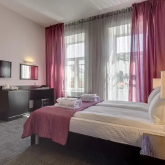Мини-отель MaryHotel Улучшенный номер с двуспальной кроватью фото 17