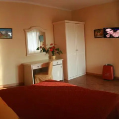 Отель Residence Miralago Rooms & Apartments Италия, Манерба-дель-Гарда - отзывы, цены и фото номеров - забронировать отель Residence Miralago Rooms & Apartments онлайн комната для гостей фото 5