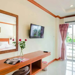 Отель Phaithong Sotel Resort 3* Улучшенный номер с двуспальной кроватью фото 3