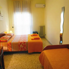 Отель B&B Piazza 300mila Стандартный номер фото 3