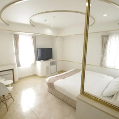 Hotel Imalle Yokohama Isezakicho - Hostel Номер Делюкс с двуспальной кроватью фото 7