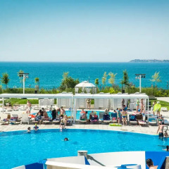 Отель Premier Fort Beach Resort Болгария, Свети Влас - 2 отзыва об отеле, цены и фото номеров - забронировать отель Premier Fort Beach Resort онлайн бассейн фото 3