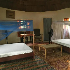 Отель Akwidaa Inn 2* Стандартный номер с двуспальной кроватью