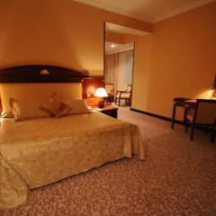 Отель The Crown 5* Представительский люкс с различными типами кроватей фото 4