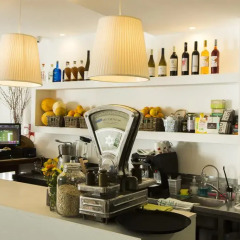 Отель Casa do Mercado Lisboa Organic B&B гостиничный бар