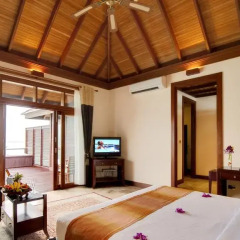 Отель Olhuveli Beach And Spa Resort 4* Вилла с различными типами кроватей фото 3