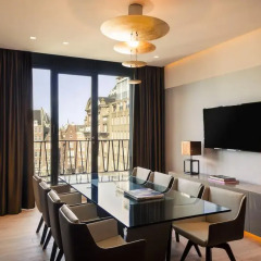 NH Collection Amsterdam Grand Hotel Krasnapolsky 5* Улучшенный номер с двуспальной кроватью