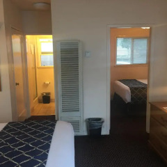 Отель The Palomar Inn комната для гостей фото 5