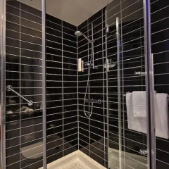 Отель Holiday Inn Express Warsaw Airport 3* Стандартный номер с различными типами кроватей фото 9