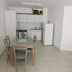 Отель Zambas Court в номере фото 2