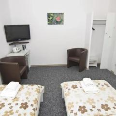 RJ Hotel комната для гостей фото 5