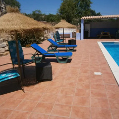 Отель Holiday's House бассейн