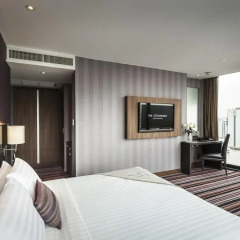 Отель The Continent Bangkok by Compass Hospitality 4* Номер категории Премиум с различными типами кроватей фото 18