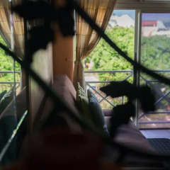 Отель Cozy Accommodations балкон
