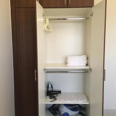Отель Espace Holiday Homes Elite сейф в номере