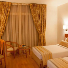 Landmark Plaza Hotel 3* Стандартный номер с различными типами кроватей фото 6