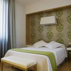 Отель NH Milano Touring 4* Стандартный номер с различными типами кроватей фото 4