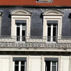 Отель Appartements Hôtel de Ville балкон