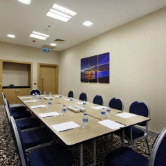 Отель Hilton Garden Inn Istanbul Golden Horn с домашними животными