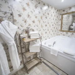 Гостиница Де Пари 4* Номер Делюкс разные типы кроватей фото 12