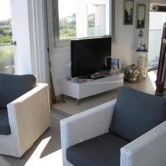Отель Trident Beach Apartment Кипр, Протарас - отзывы, цены и фото номеров - забронировать отель Trident Beach Apartment онлайн интерьер отеля