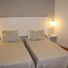 Отель Hostal Adriano Стандартный номер с 2 отдельными кроватями фото 5