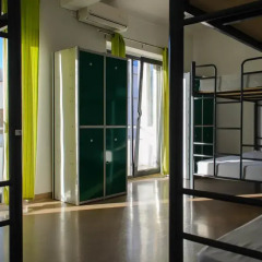Hans Brinker Hostel Lisbon Кровать в общем номере с двухъярусной кроватью фото 4