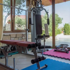 Отель Luxury Villa Karteros фитнесс-зал фото 2