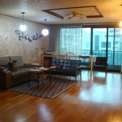 Отель Enough Guesthouse комната для гостей