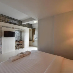 Отель Phuket Montre Resotel 3* Номер Делюкс фото 4