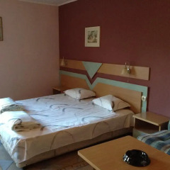 Отель Family Hotel Evropas Болгария, Сандански - отзывы, цены и фото номеров - забронировать отель Family Hotel Evropas онлайн комната для гостей фото 4