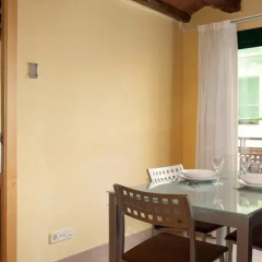 Апартаменты Lodging Apartments Liceu комната для гостей фото 4