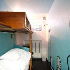 Clink78 Hostel Стандартный семейный номер с двуспальной кроватью (общая ванная комната) фото 4